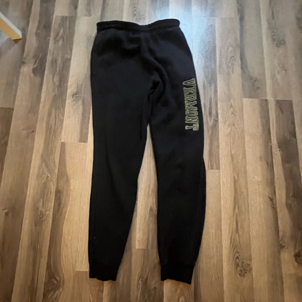 Small UVM joggers